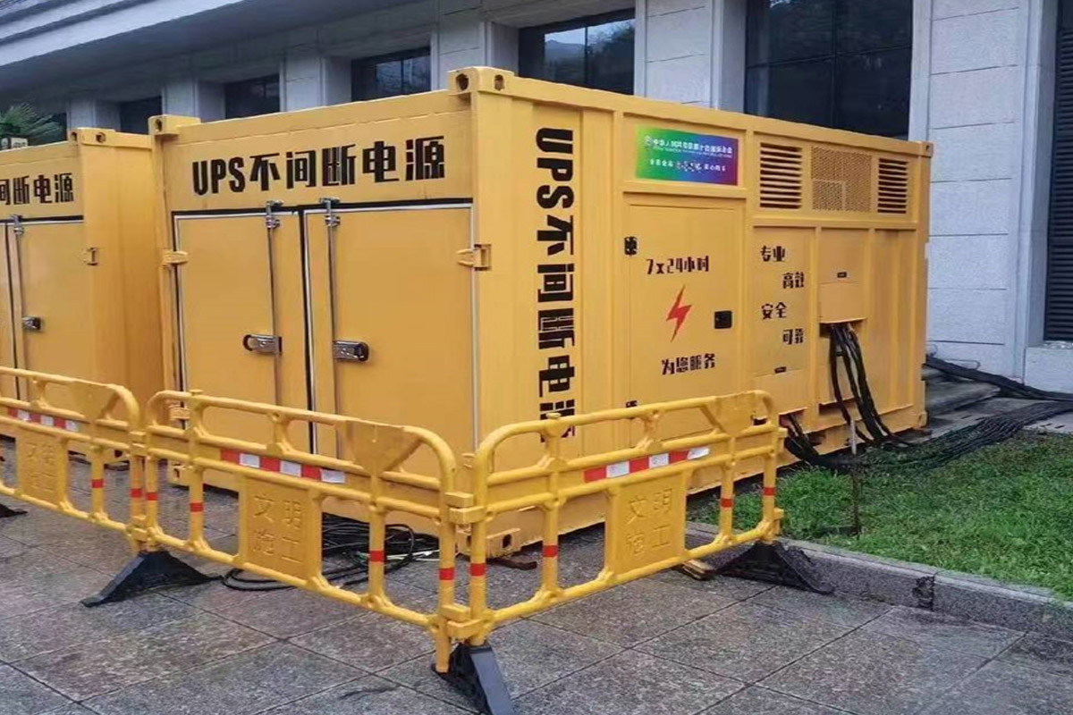 泰来发电机租赁施工现场